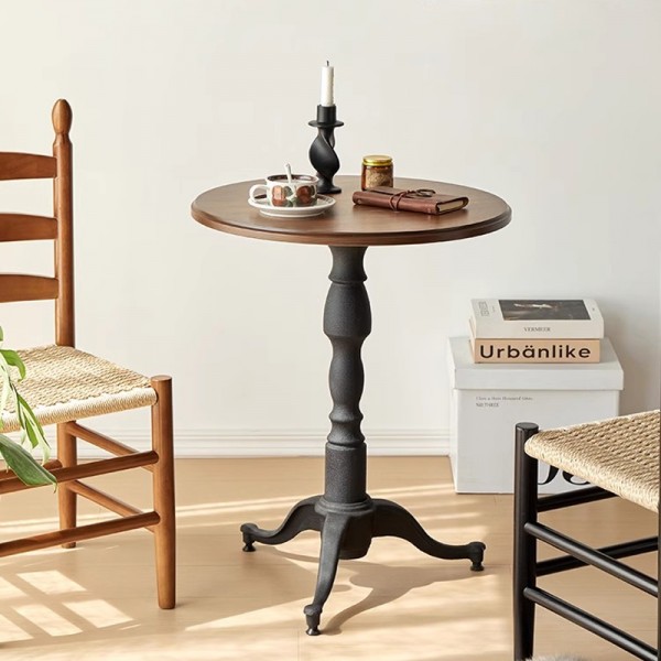 Solid wood vintage small round table coffee table American-style balcony antique restaurant trendy coffee table