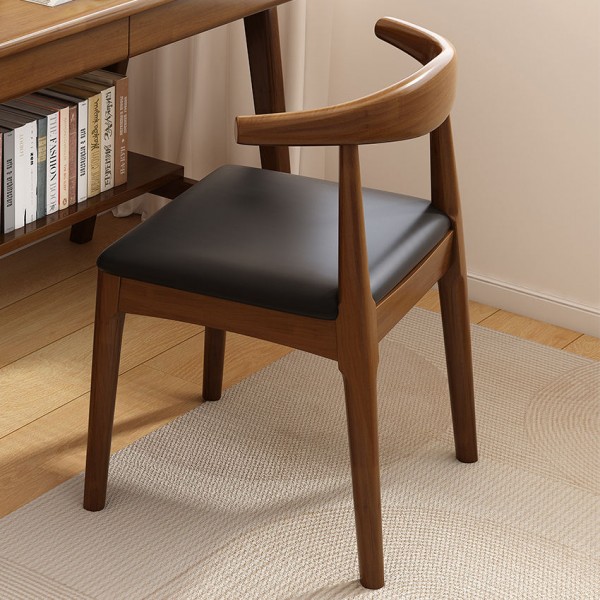 Nordic Solid Wood Chair Simple Modern Home Desk and Study Chair for Living Room Dining Computer Use Horn Chair for Children