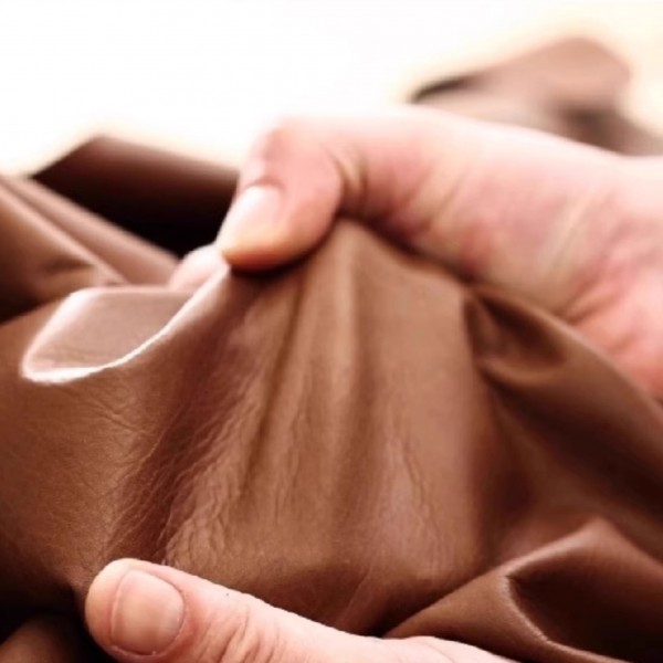 Classic King Size Bedroom Set European Style Hot Sell Royal Luxury Bedroom Furniture Up-holstered Beds with High Quality on Sale