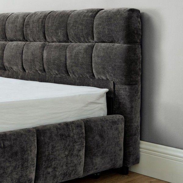 Modern Luxury Queen/King Size Upholstered Bed Frame Soft Chenille Fabric Bedroom Furniture with Wooden Structure