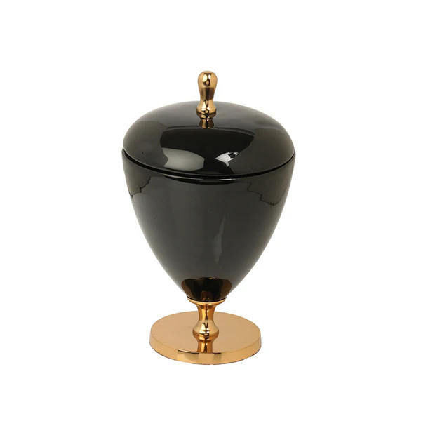 Multifunctional storage containers Organise your kitchen utensil cupboard More durable and stylish storage containers for food and household items