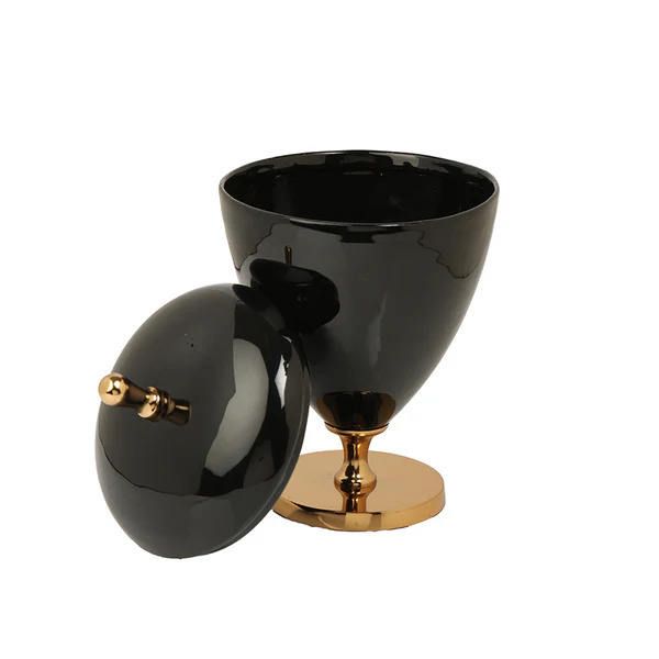 Multifunctional storage containers Organise your kitchen utensil cupboard More durable and stylish storage containers for food and household items