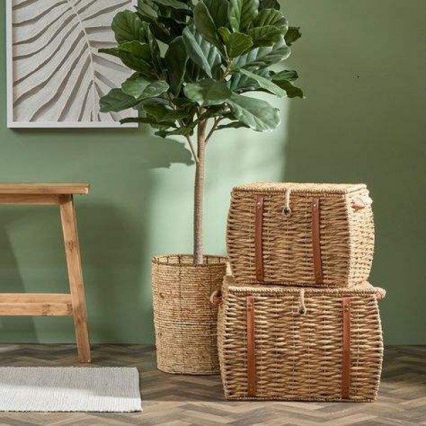 The extra-large water hyacinth storage basket is perfect for organising toys, clothes or household items