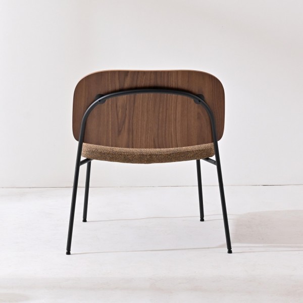 Wholesale Factory Indoor Furniture Nordic Minimalist Elegant Modern Metal Frame Relax Wood Living Room Chair with Soft Cushion