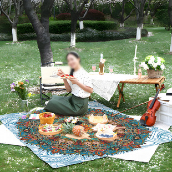 Cross border beach mat, quick drying, waterproof and moisture-proof mat, outdoor picnic mat, camping blanket