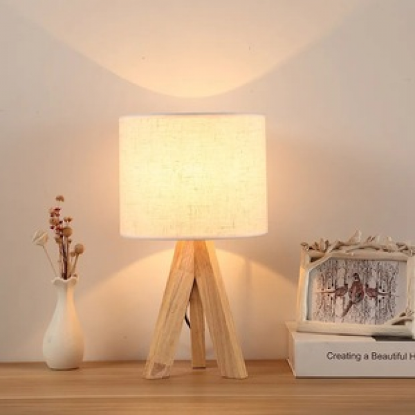 Creative and fashionable wedding bedroom bedside lamp, modern, simple, romantic, warm, artistic, personalized wedding room, long-lasting lamp
