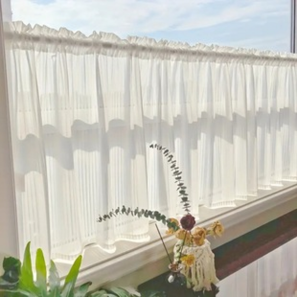 Manufacturer's direct supply of hot selling products on cross-border e-commerce platforms, including white louvers and short curtains. Factory delivery of popular yarn