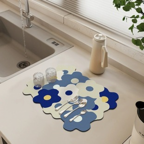 Cream style kitchen countertop drain pad, washbasin, bar counter, diatomaceous earth absorbent pad, no wash bowl, plate, mold proof and heat-insulating pad