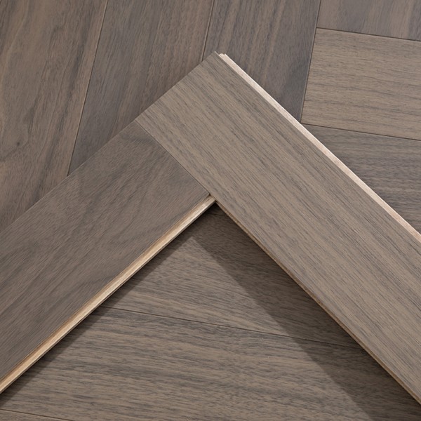 Birch series multi-layer solid wood flooring oak/walnut planks herringbone spelling indoor environmental protection LS-HH5005