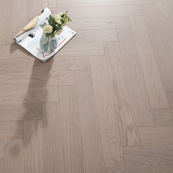 Birch series multi-layer solid wood flooring oak/walnut planks available herringbone spelling herringbone spelling LS-HX2005