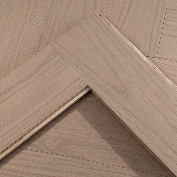 Birch series multi-layer solid wood flooring oak/walnut planks herringbone spelling can be customised LS-HX2007