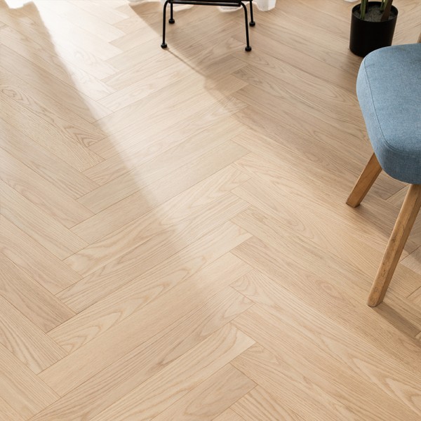 Birch series multi-layer solid wood flooring oak/walnut planks herringbone spelling can be customised LS-HX2008