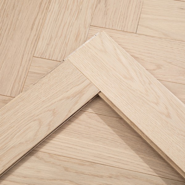 Birch series multi-layer solid wood flooring oak/walnut planks herringbone spelling herringbone spelling can be wholesale manufacturers LS-HX2011