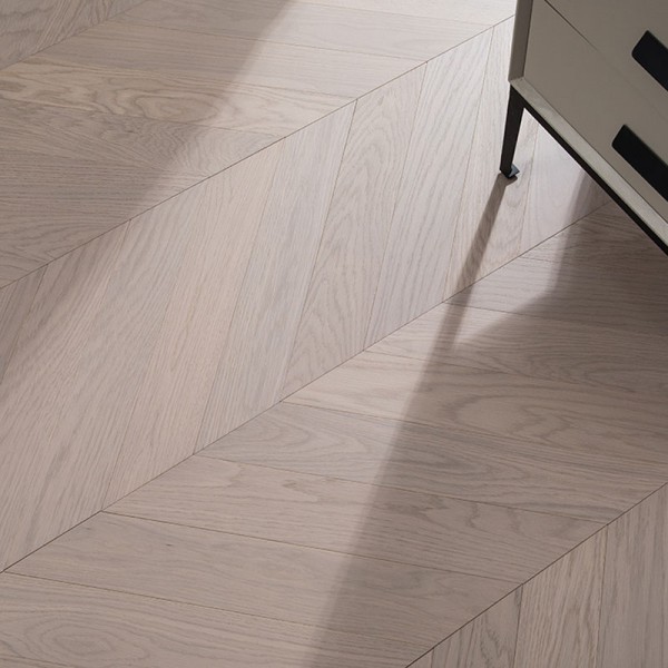 Birch series multi-layer solid wood flooring oak/walnut planks herringbone spelling herringbone spelling source manufacturers LS-HX3005